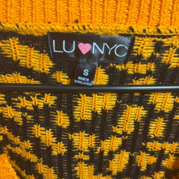 Small CU NYC Cheetah Print Fringe Crop Sweater Orange Black Bold - Picture 5 of 6